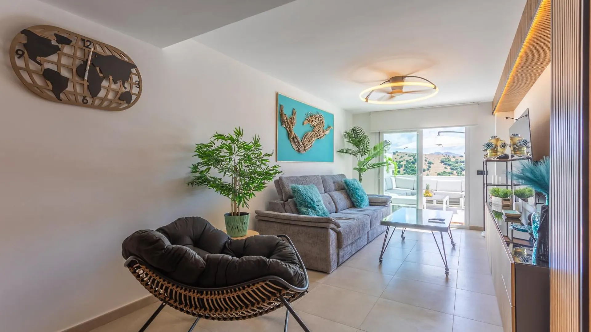 Apartment Terrace, Sea View, Pool, Parking Space & Fibre Tarifa Spain