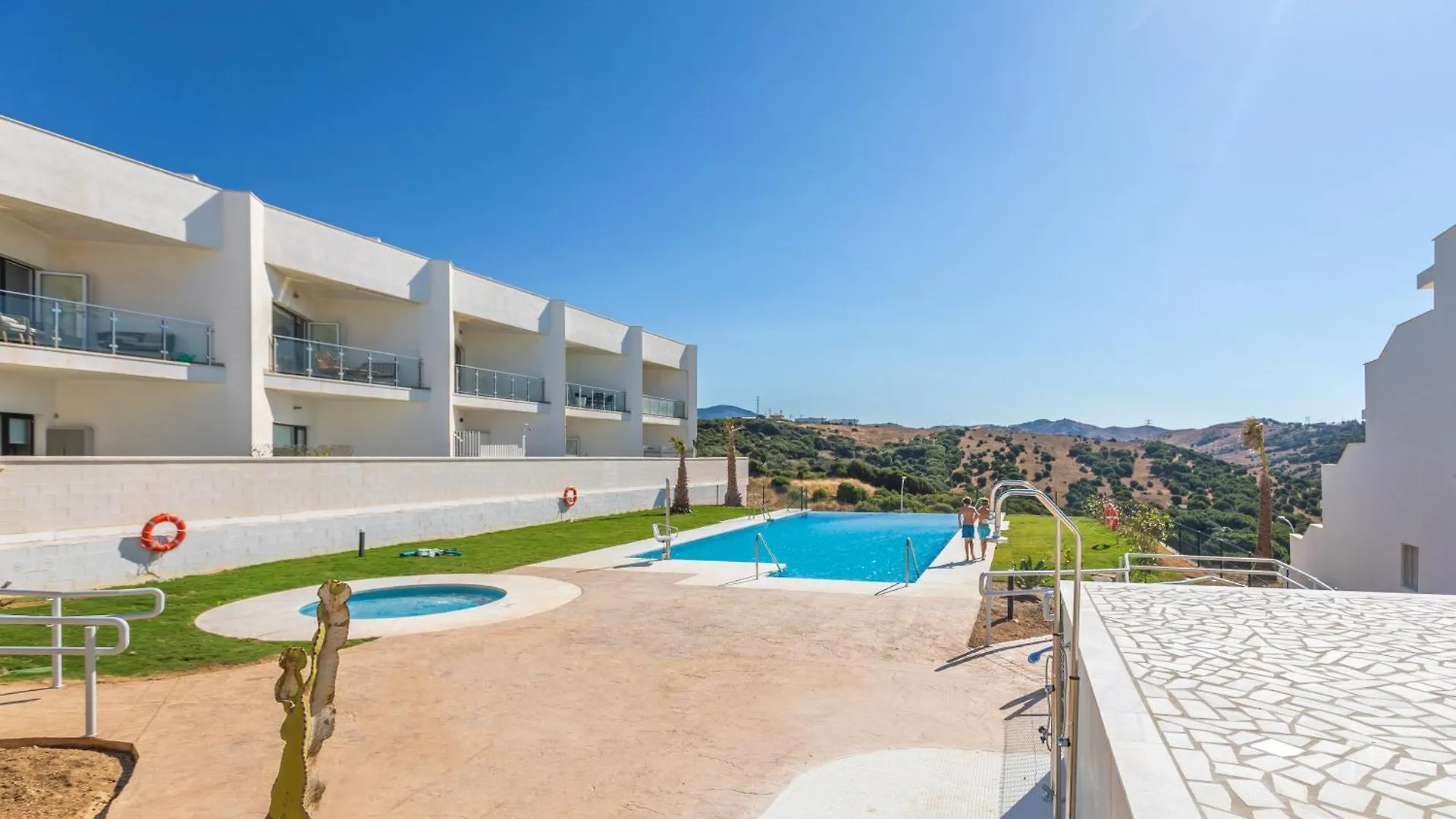 Terrace, Sea View, Pool, Parking Space & Fibre Tarifa Apartment