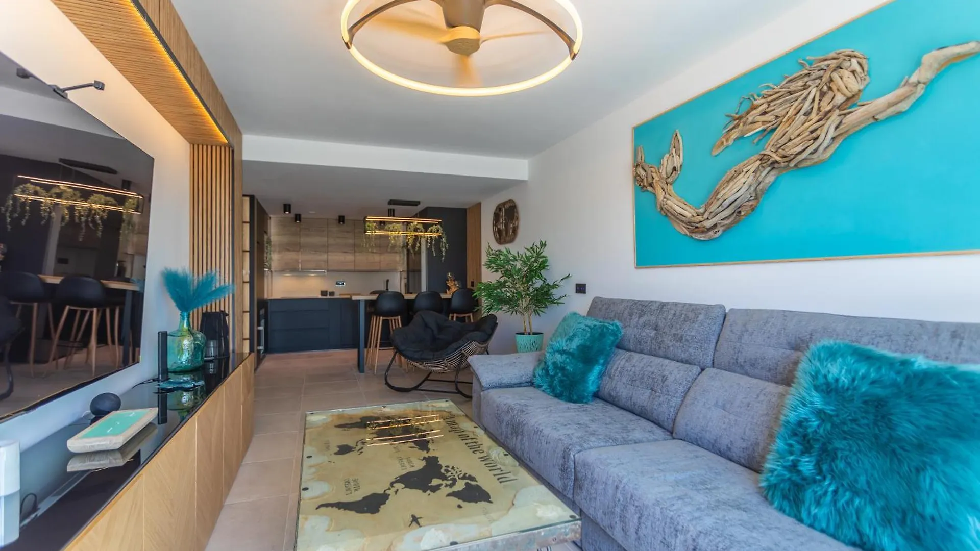 Apartment Terrace, Sea View, Pool, Parking Space & Fibre Tarifa