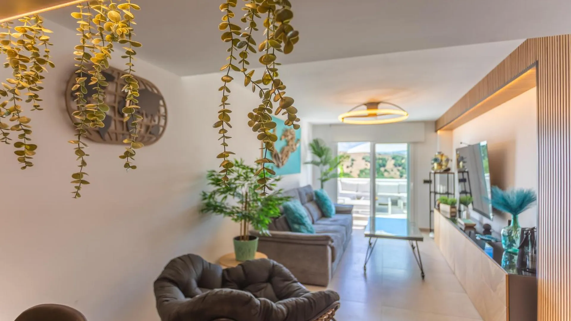 Apartment Terrace, Sea View, Pool, Parking Space & Fibre Tarifa